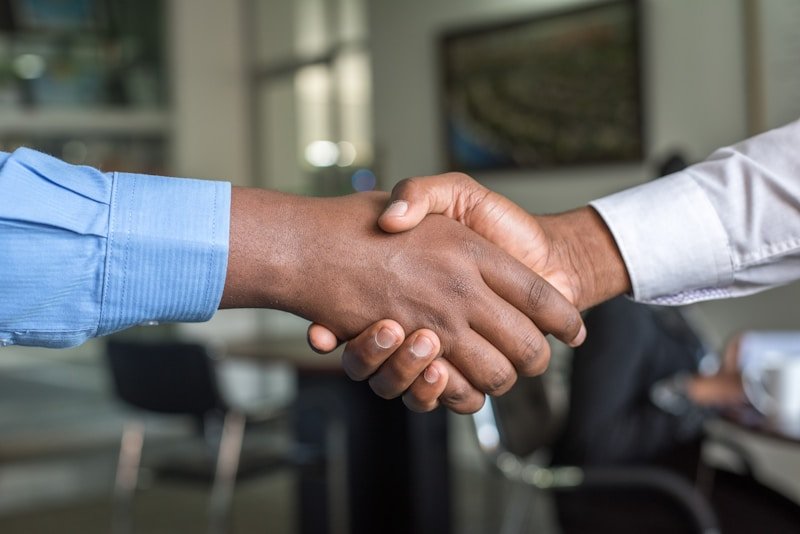 Global team and cross-border hiring